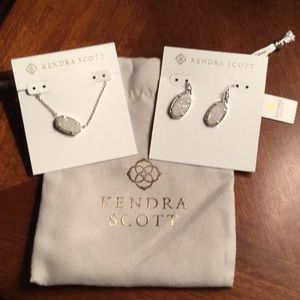 Elisa Silver Pendant & Earrings Set